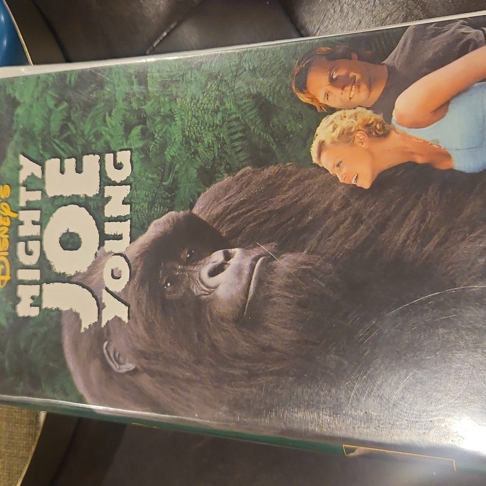 Disney's Mighty Joe Young VHS
